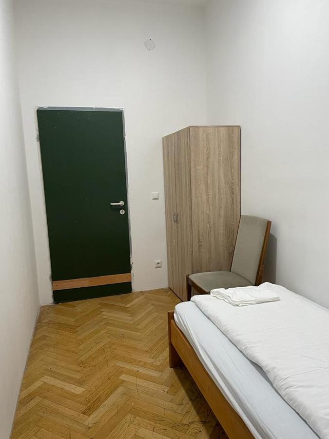 Easybook-In Hotel Vienna Exterior photo